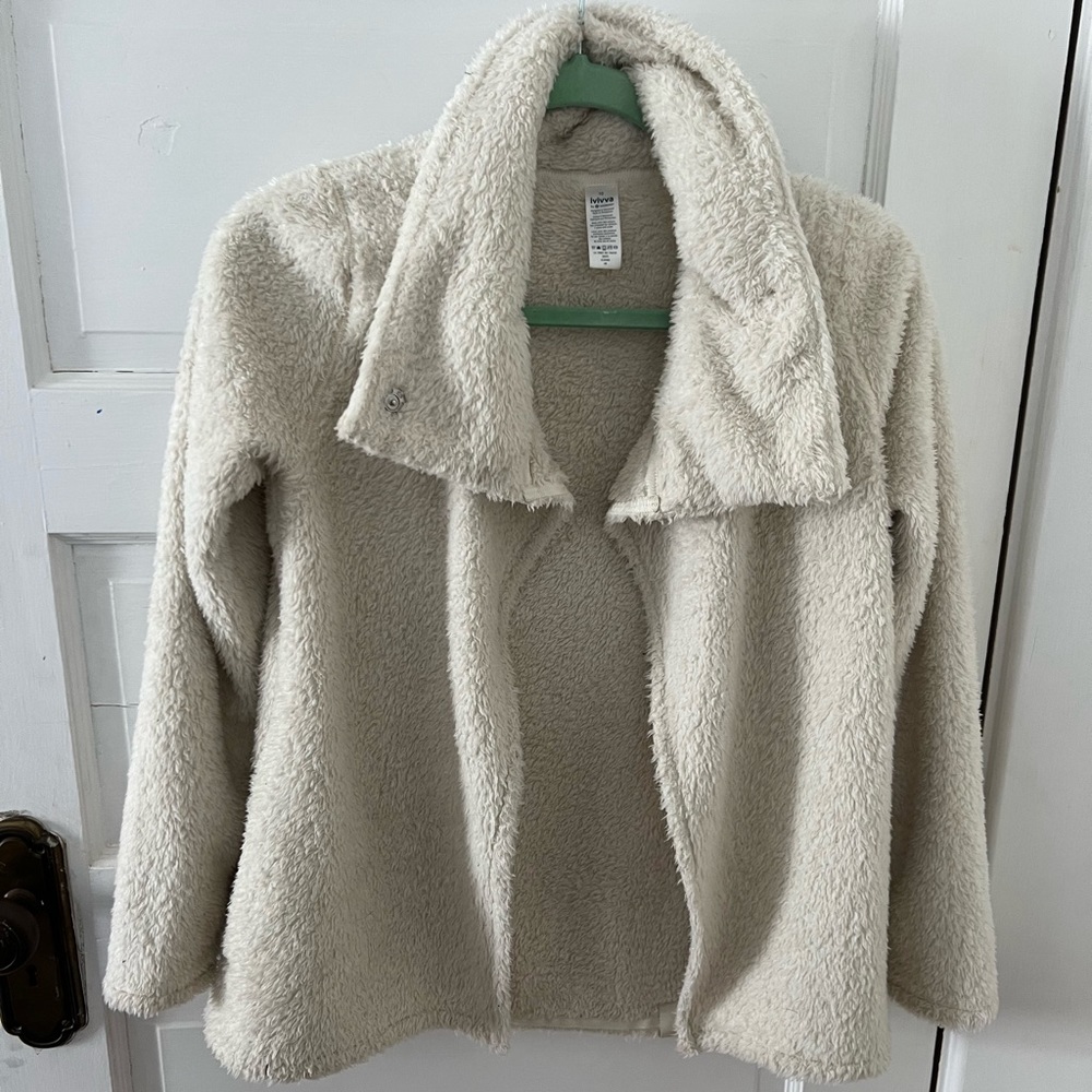 Ivivva by Lululemon fleece - Size 10